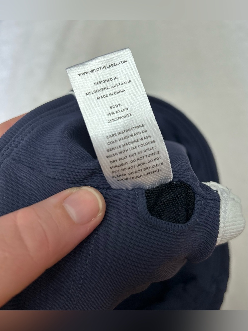 Wilo The Label size XS Navy and White High-Neck Ribbed Sports Bra - Picture 4 of 6